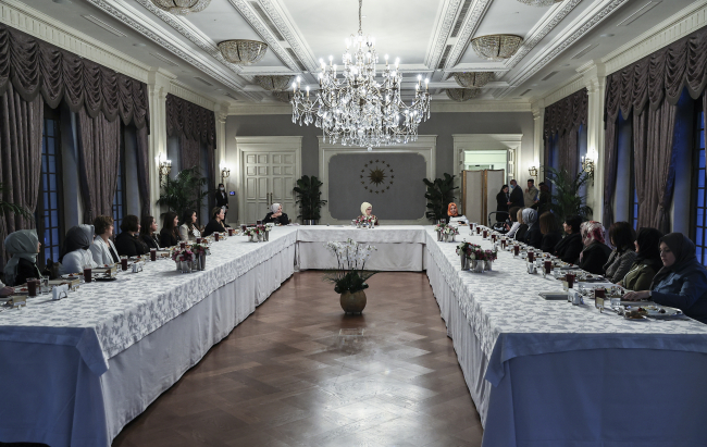 Emine Erdoğan iftarda kadın girişimcilerle buluştu